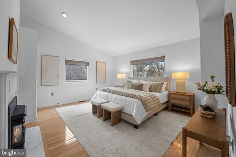 $1,800,000 | 3015 Oregon Knolls Drive Northwest, Washington, DC 20015