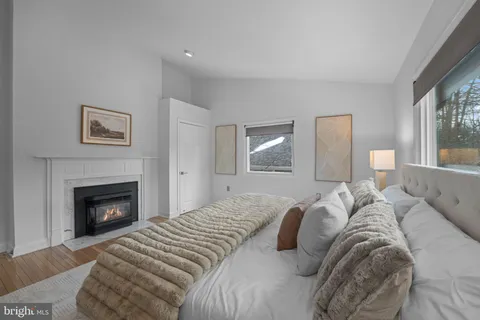 $1,800,000 | 3015 Oregon Knolls Drive Northwest, Washington, DC 20015