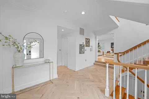 $1,800,000 | 3015 Oregon Knolls Drive Northwest, Washington, DC 20015