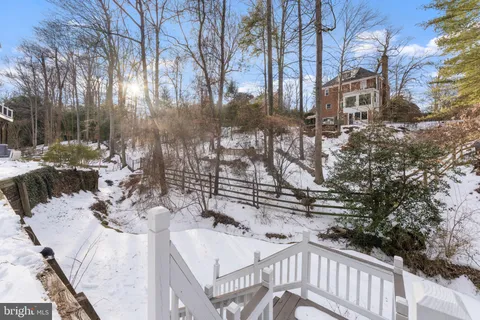 $1,800,000 | 3015 Oregon Knolls Drive Northwest, Washington, DC 20015