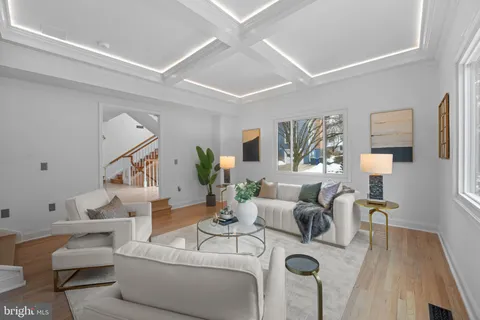 $1,800,000 | 3015 Oregon Knolls Drive Northwest, Washington, DC 20015