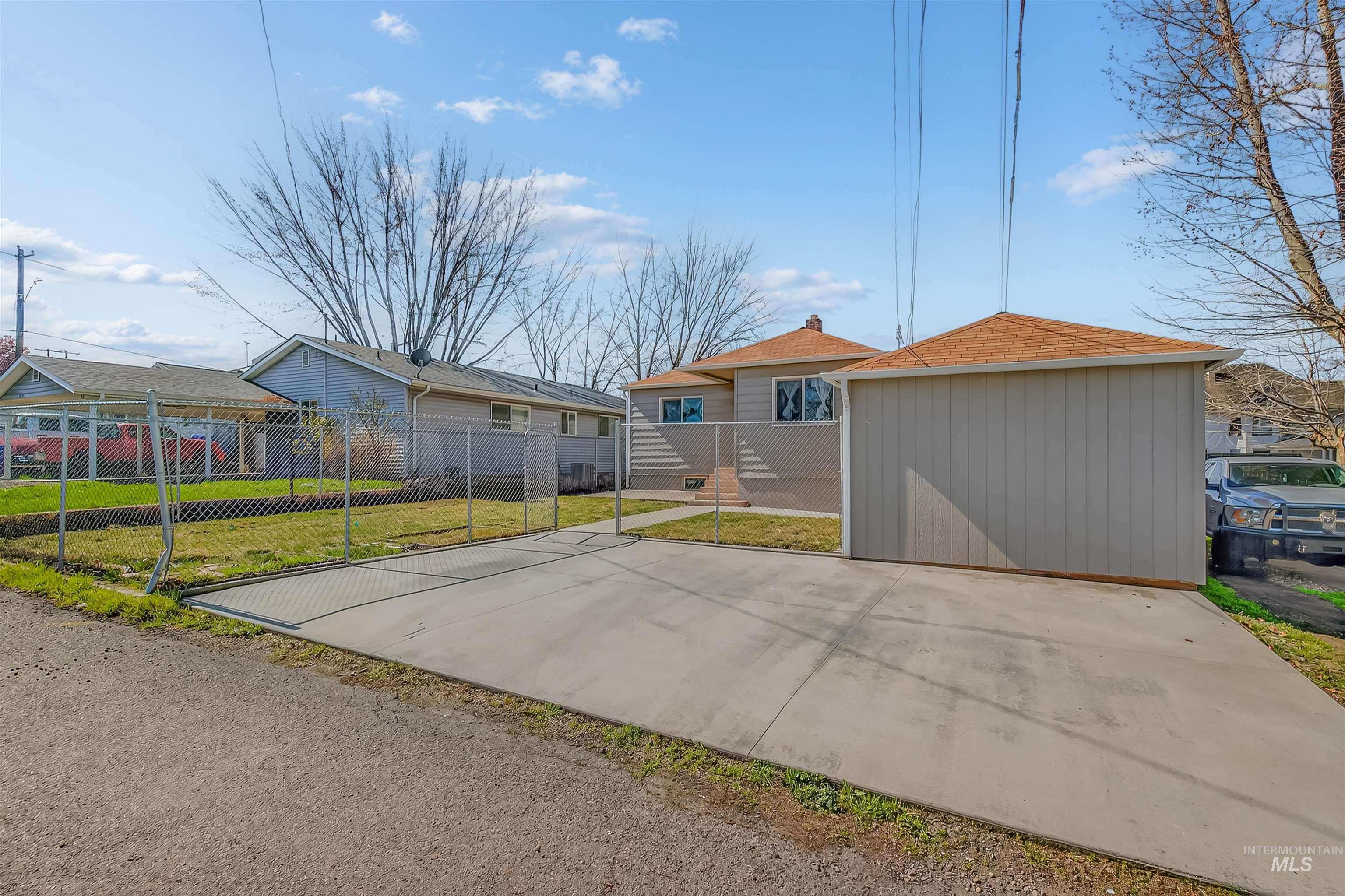 1519 17th Street Lewiston, ID 83501 - Photo 38 of 39 Rear view of house