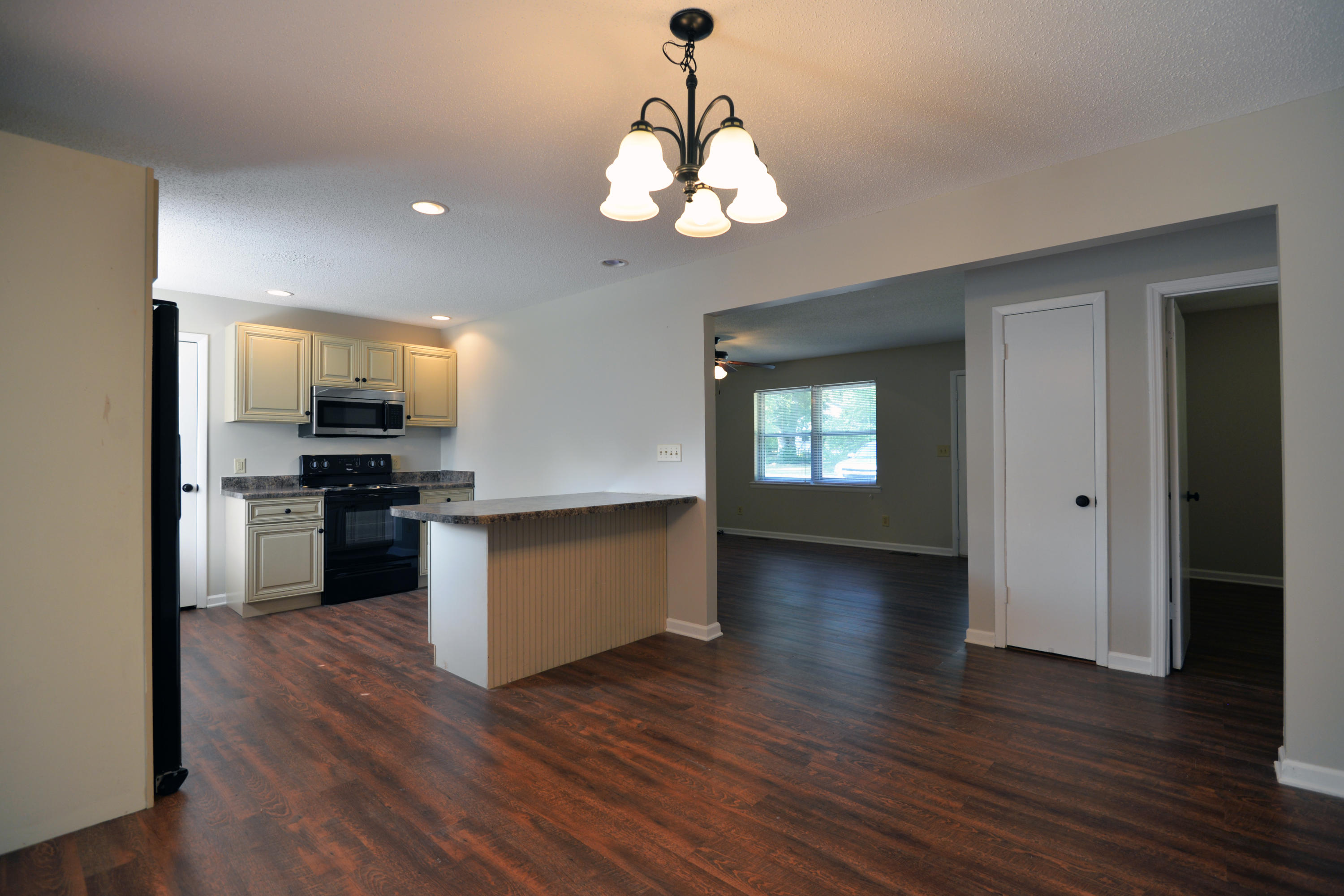 3584 Bennett Road Chattanooga, TN 37412 - Photo 7 of 30 Dining to kitchen