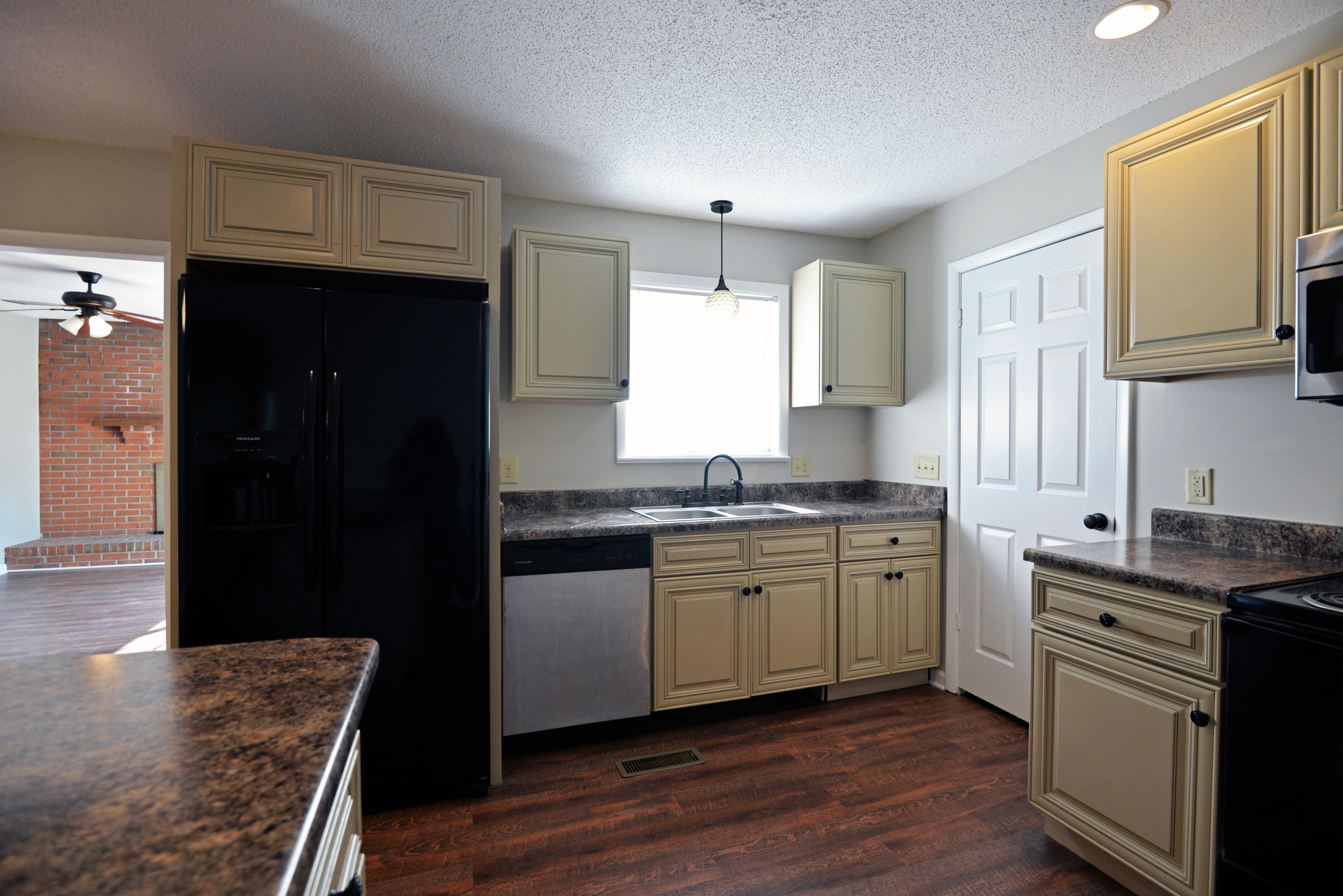 3584 Bennett Road Chattanooga, TN 37412 - Photo 9 of 30 Kitchen view 3