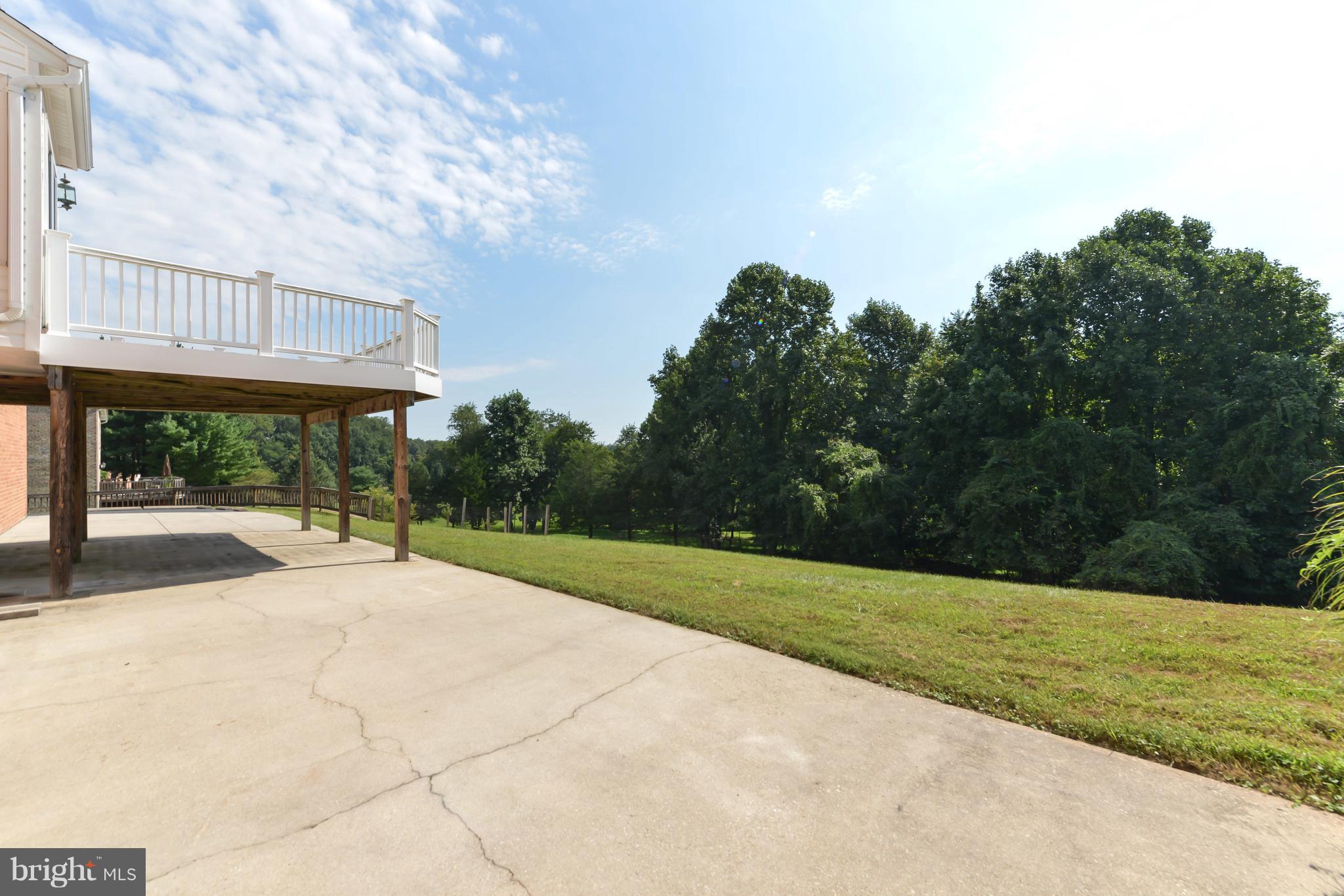 16305 Whitehaven Road Silver Spring, MD 20906 - Photo 26 of 29 Exterior (Rear)