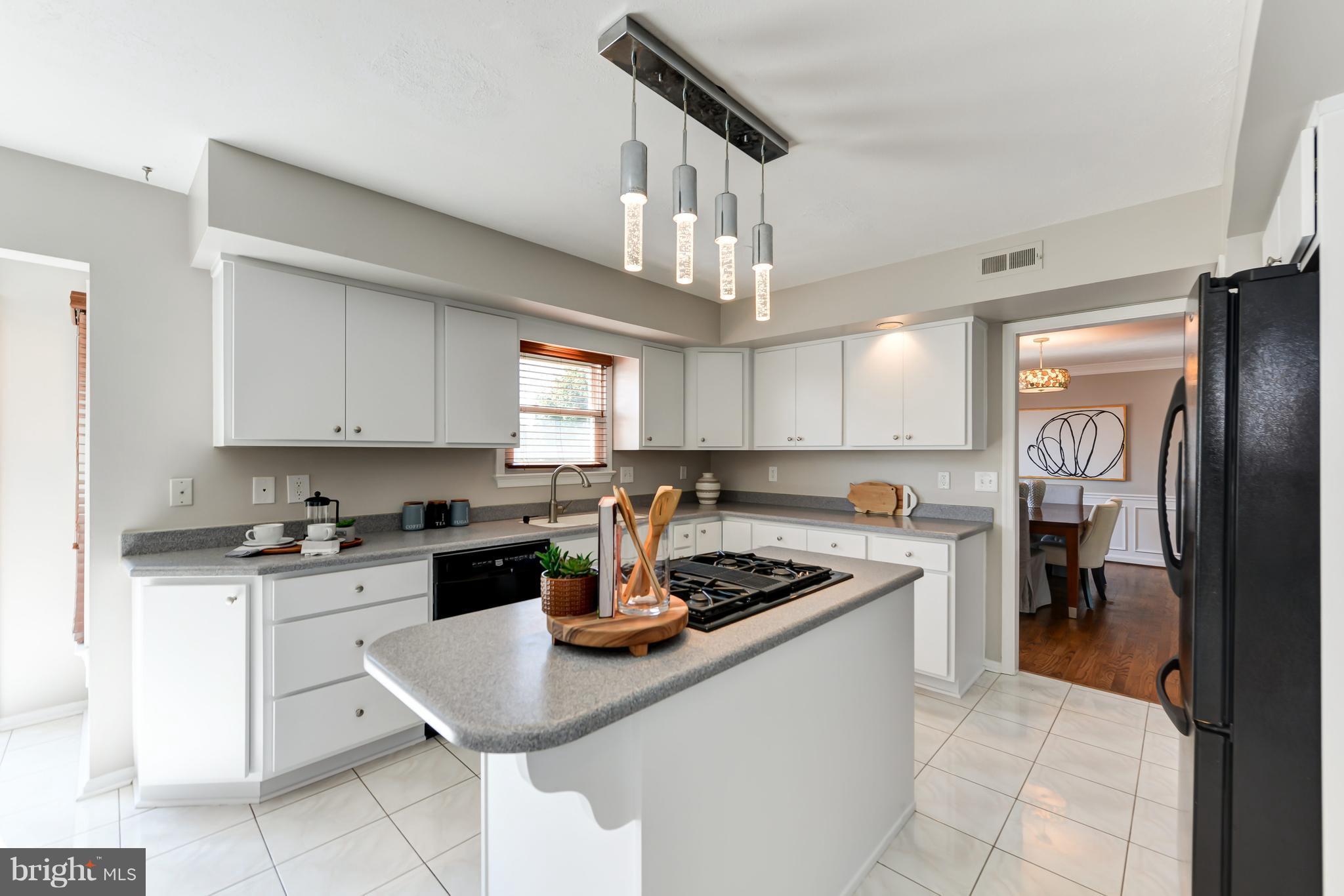 16305 Whitehaven Road Silver Spring, MD 20906 - Photo 7 of 29 Kitchen