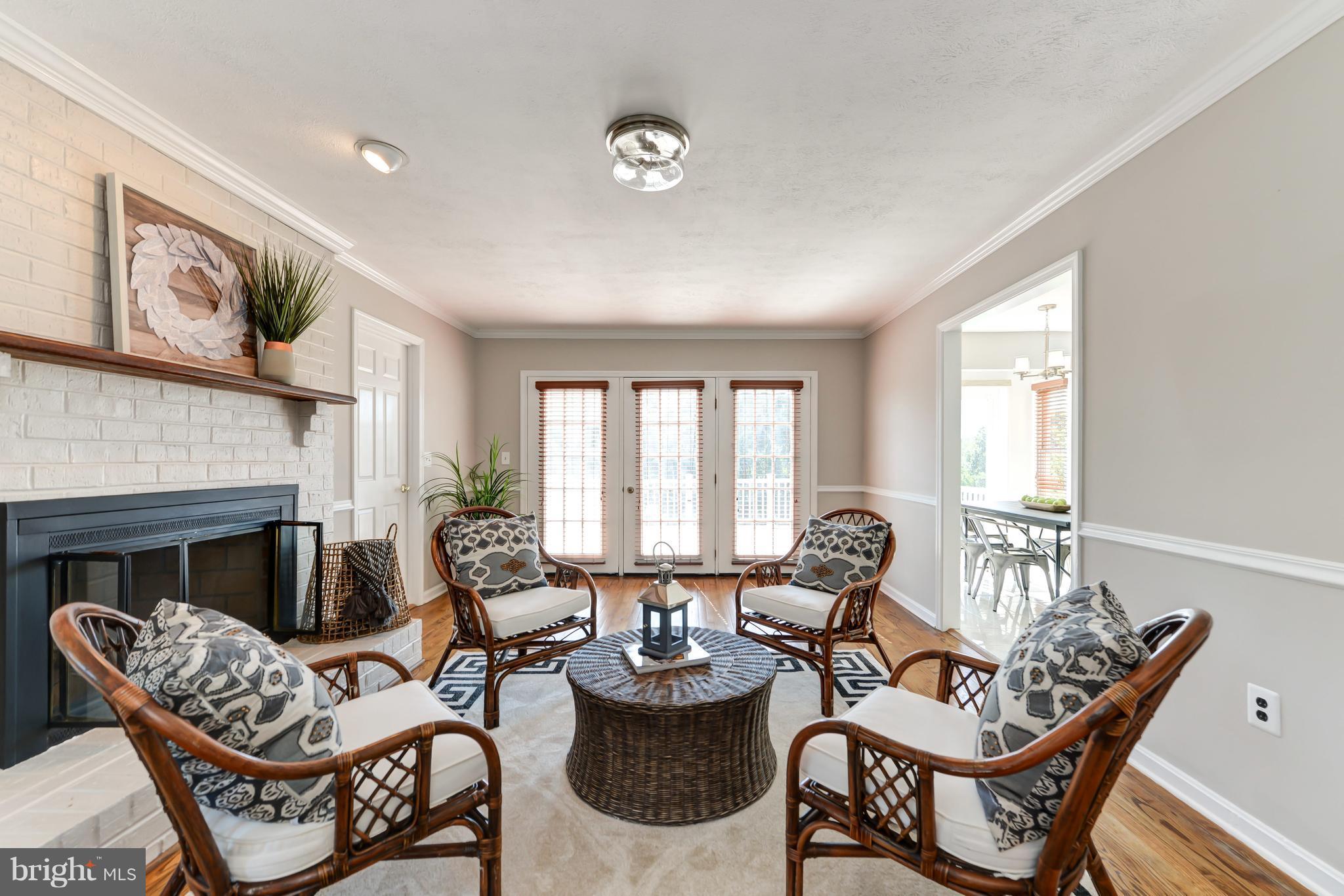 16305 Whitehaven Road Silver Spring, MD 20906 - Photo 10 of 29 Family Room