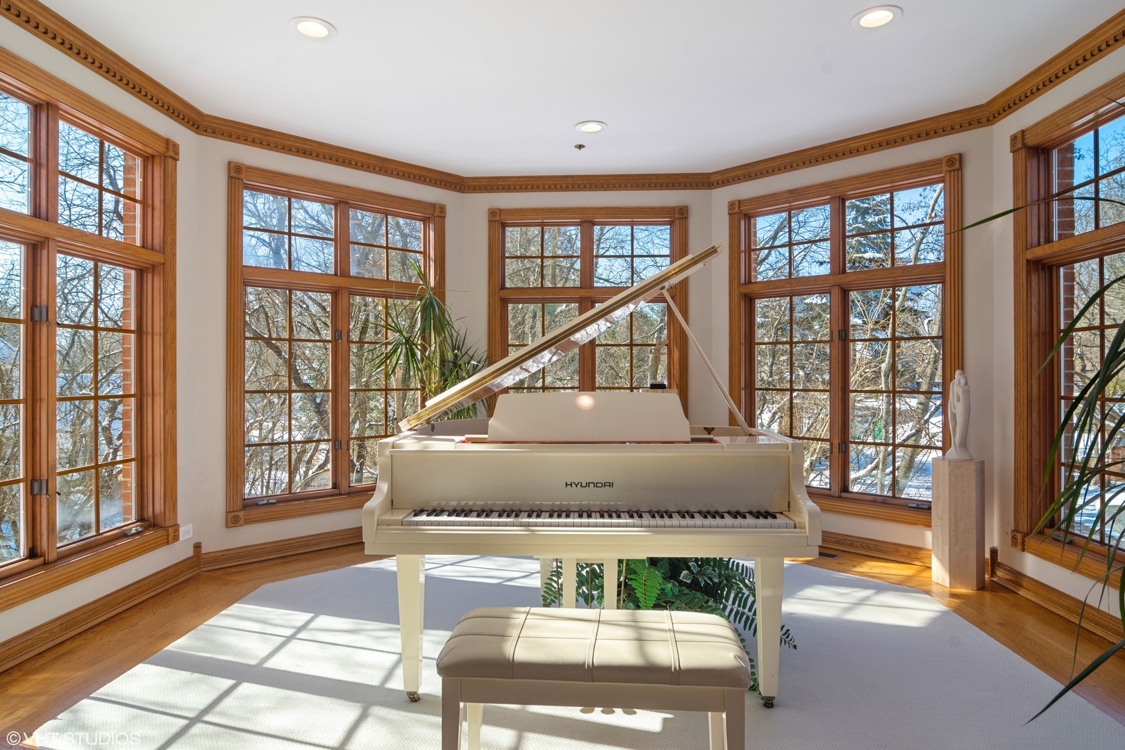 5852 Teal Lane Long Grove, IL 60047 - Photo 7 of 21 a living room with furniture and a large window