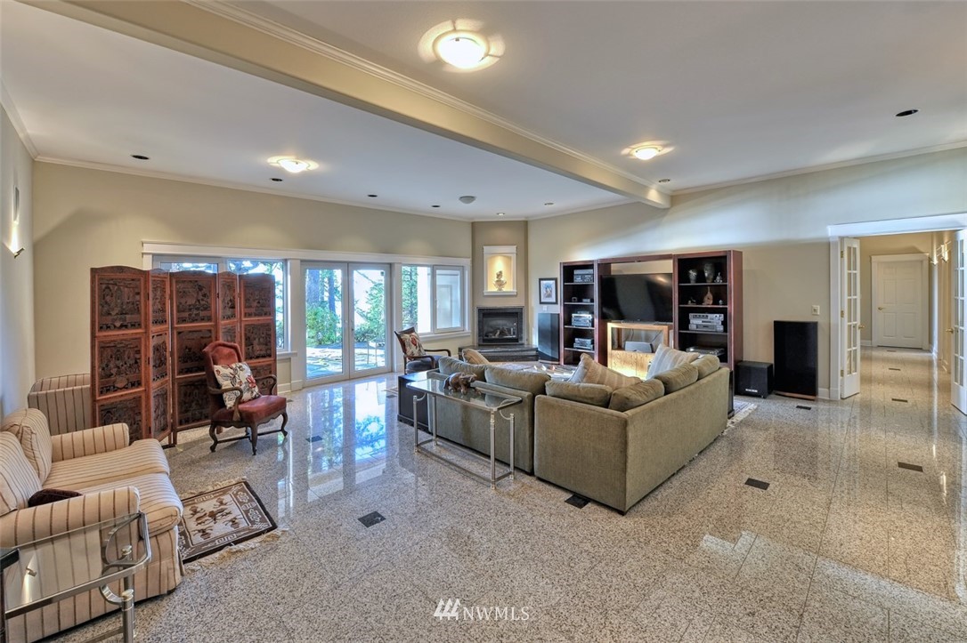 732 Fieldston Road Bellingham, WA 98225 - Photo 18 of 25 a living room with furniture and a large window