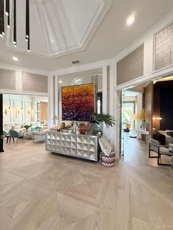 $6,500 | 2300 East Greenbriar Square, McAllen, TX 78503