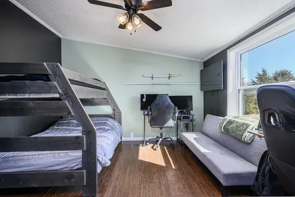 $389,950 | 39010 Lonestar Road, Fontana, KS 66026