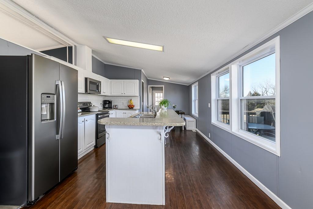 39010 Lonestar Road Fontana, KS 66026 - Photo 4 of 39