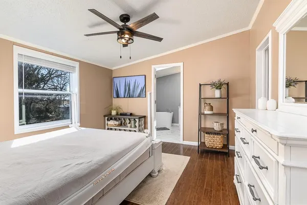 $389,950 | 39010 Lonestar Road, Fontana, KS 66026