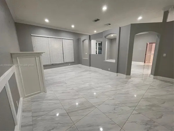 $4,500 | 5263 Southwest 34th Way, Hollywood, FL 33312