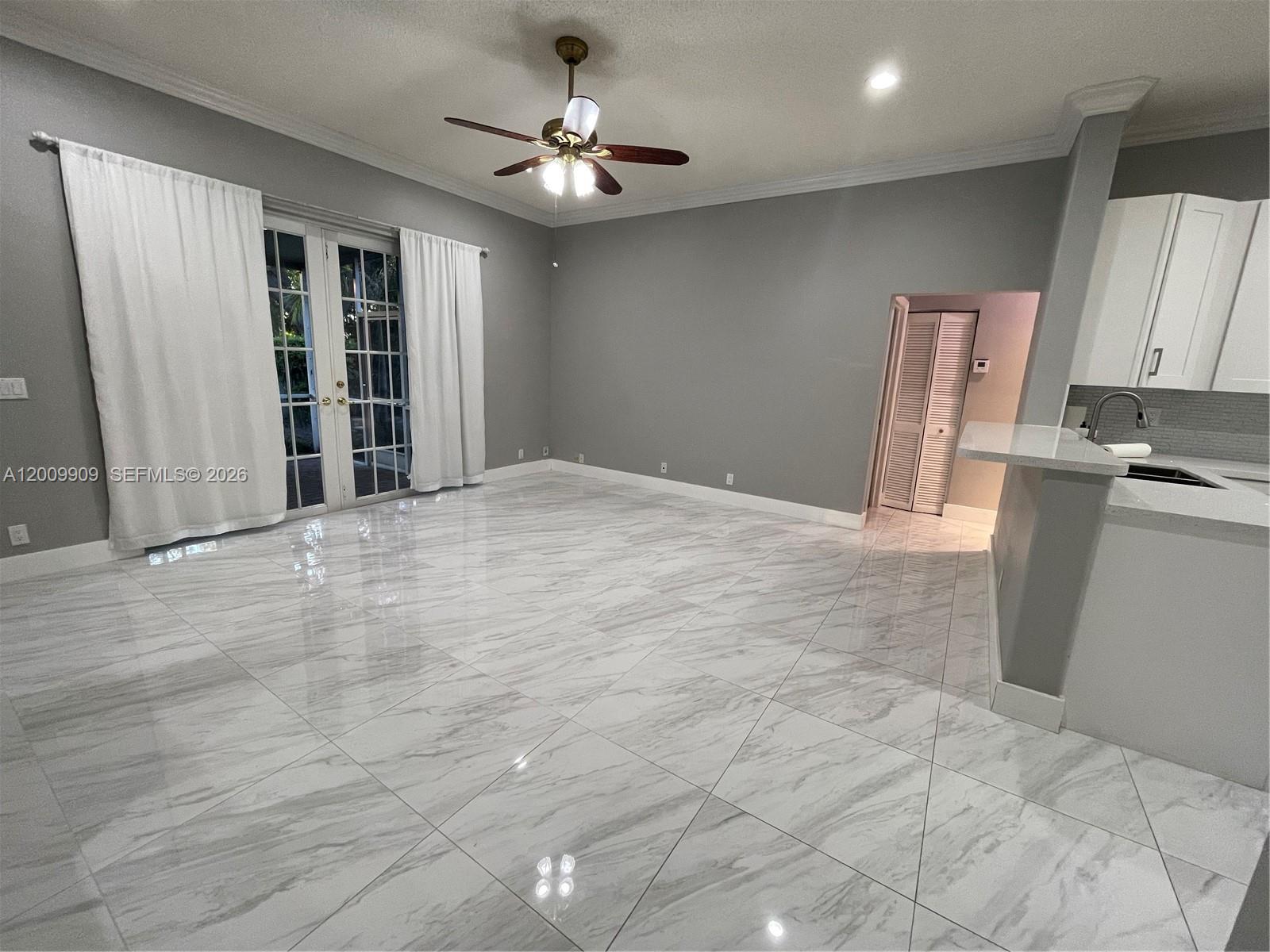 5263 Southwest 34th Way Hollywood, FL 33312 - Photo 5 of 32