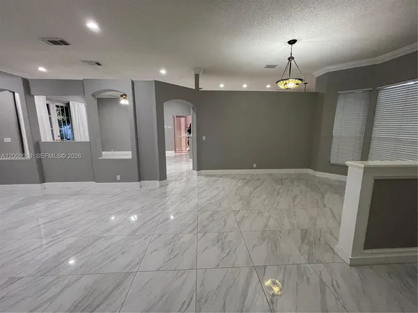 $4,500 | 5263 Southwest 34th Way, Hollywood, FL 33312