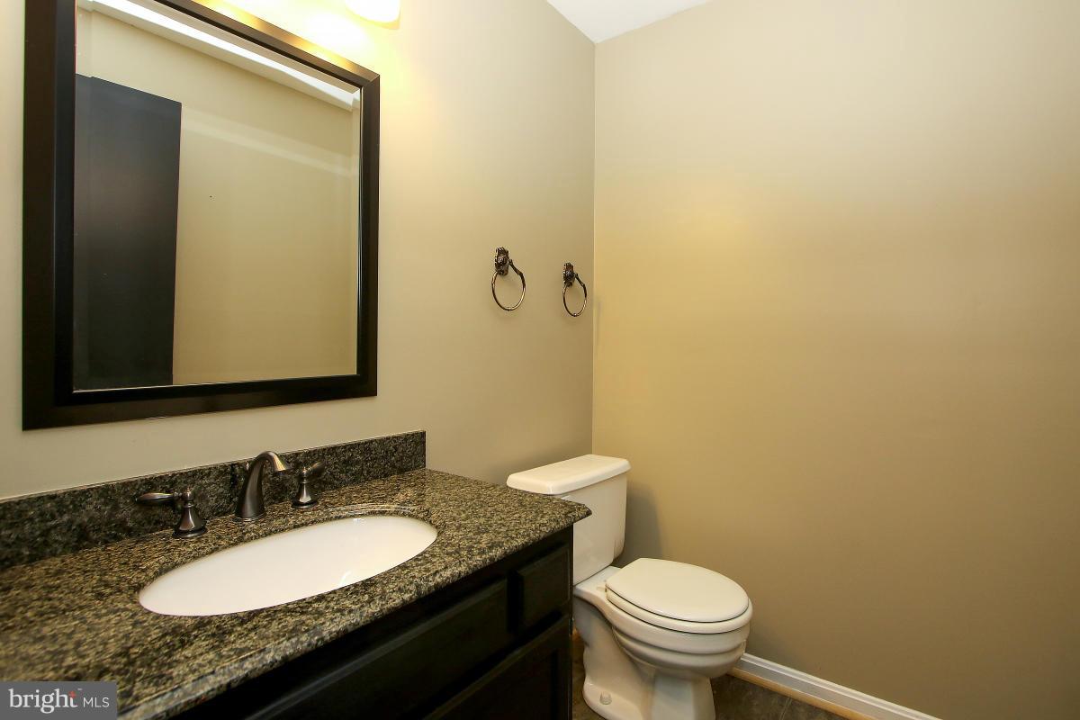 153 Finale Terrace Silver Spring, MD 20901 - Photo 16 of 27 Bath