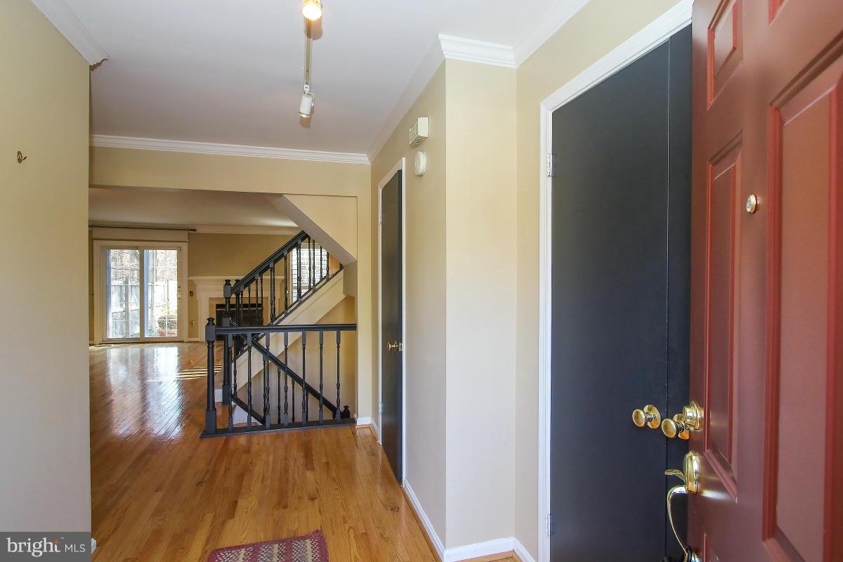 153 Finale Terrace Silver Spring, MD 20901 - Photo 2 of 27 Interior (General)