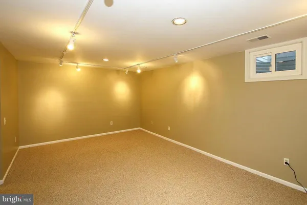 $3,000 | 153 Finale Terrace, Silver Spring, MD 20901