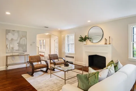 $2,100,000 | 16 Lancaster Road, Newton, MA 02458