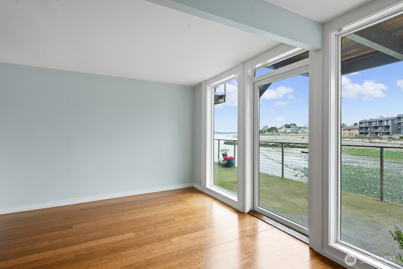 3717 Beach Drive Southwest, Unit 113 Seattle, WA 98116 - Photo 11 of 38