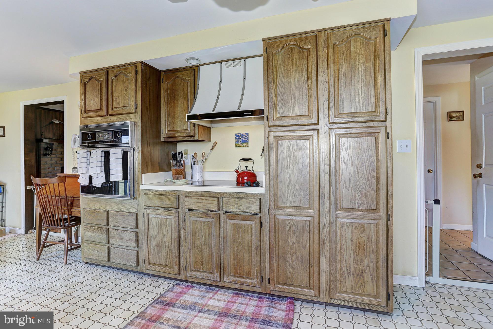 912 Watersville Road Mount Airy, MD 21771 - Photo 10 of 30 Kitchen
