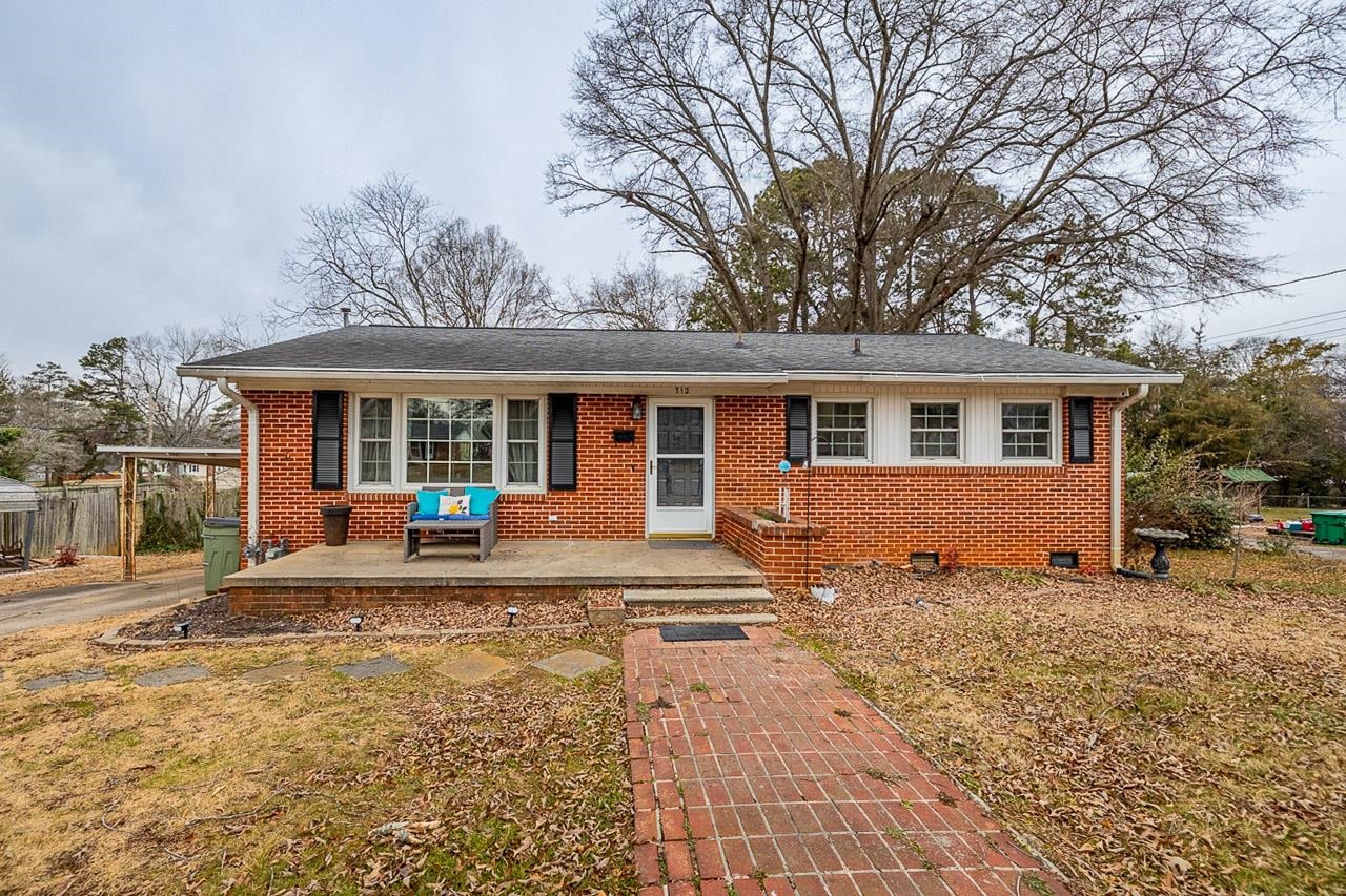 712 Lyman Street Gaffney, SC 29340 - Photo 4 of 28