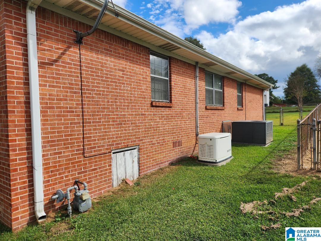 805 9th Way Pleasant Grove, AL 35127 - Photo 4 of 23