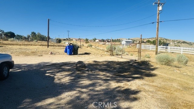 23936 Outpost Road Apple Valley, CA 92308 - Photo 12 of 17 Gallery Image 12