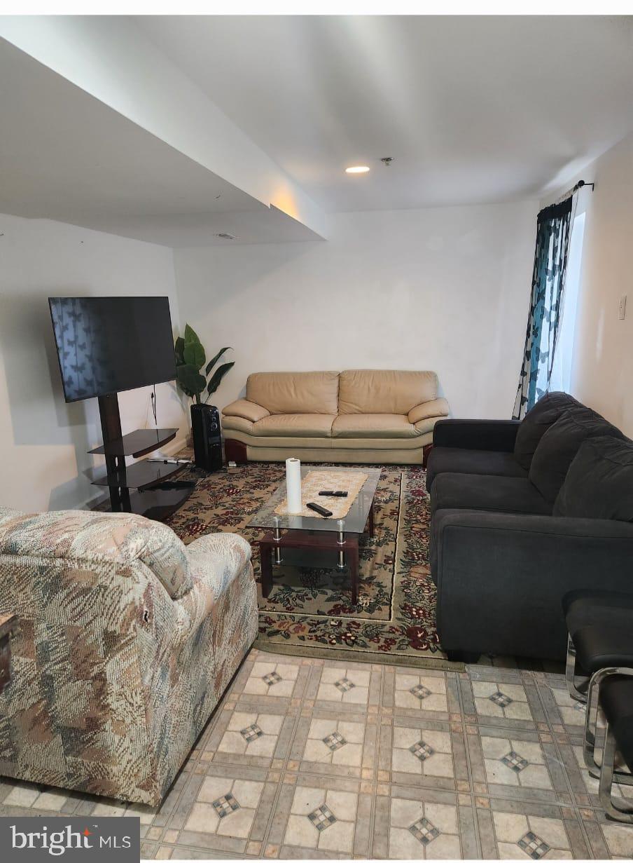 7701 Beall Road Laurel, MD 20707 - Photo 7 of 14 Gallery Image 7