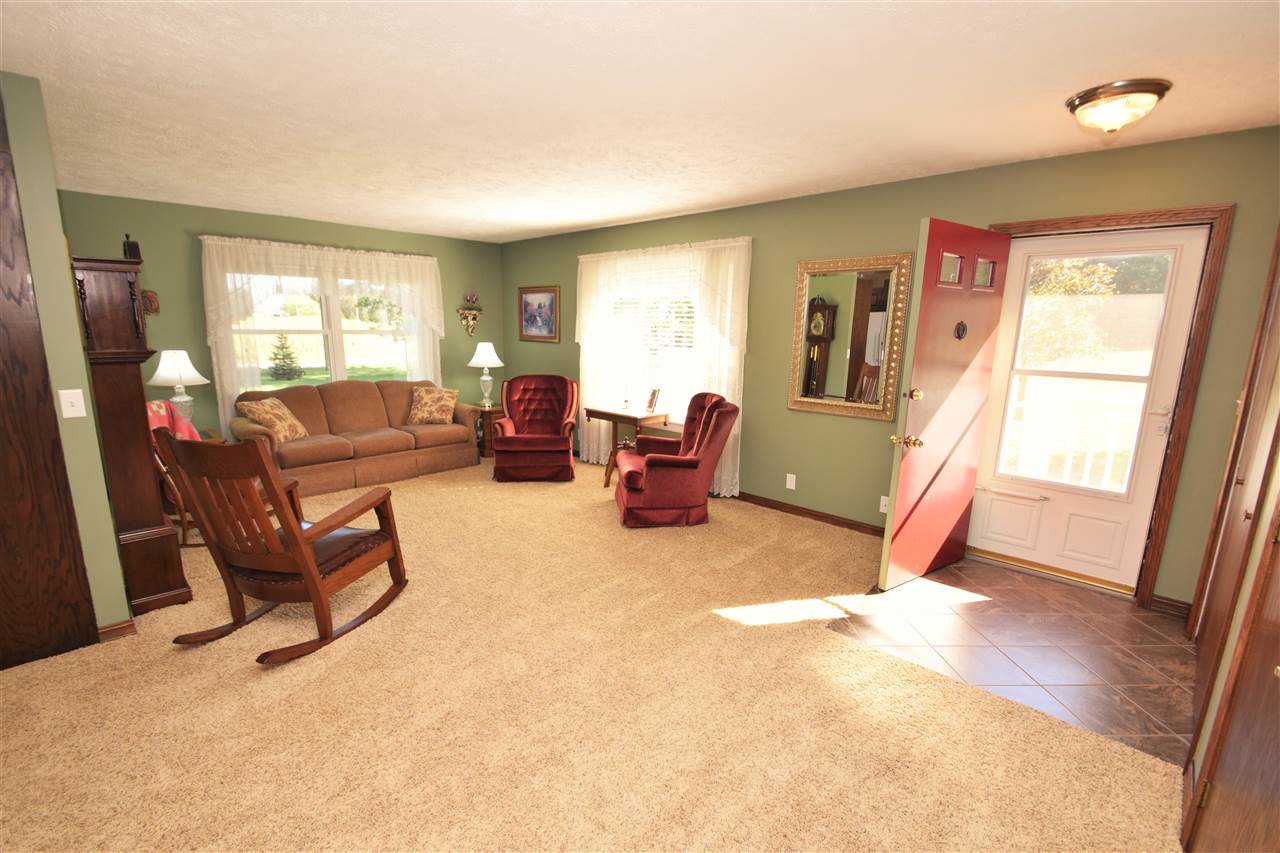 9518 West Hepton Road Nappanee, IN 46550 - Photo 2 of 34 Gallery Image 2