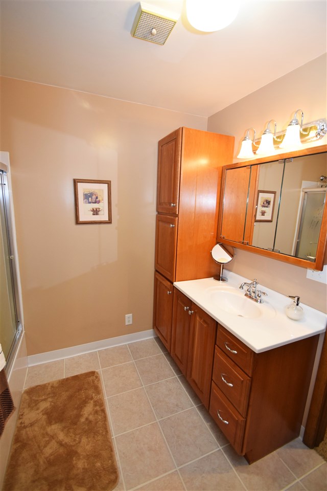 9518 West Hepton Road Nappanee, IN 46550 - Photo 12 of 34 Gallery Image 12