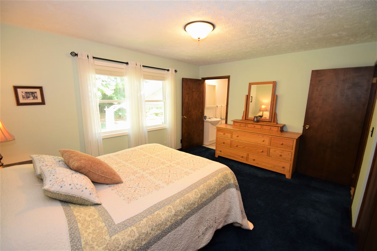 9518 West Hepton Road Nappanee, IN 46550 - Photo 5 of 34 Gallery Image 5
