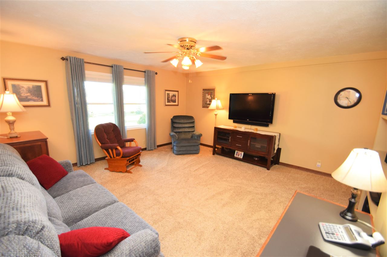 9518 West Hepton Road Nappanee, IN 46550 - Photo 7 of 34 Gallery Image 7