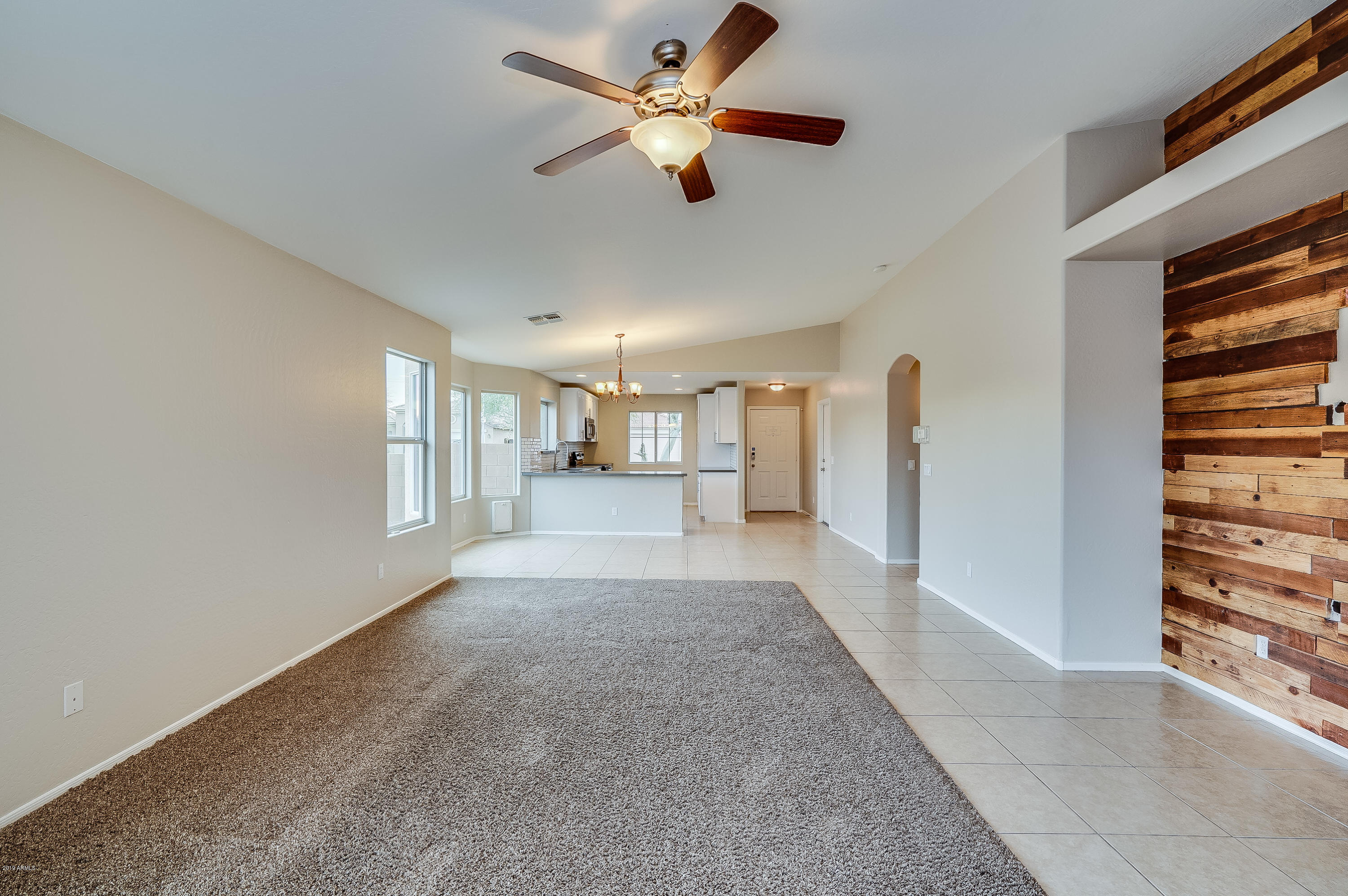 9518 West Heber Road Tolleson, AZ 85353 - Photo 9 of 28 photo_09
