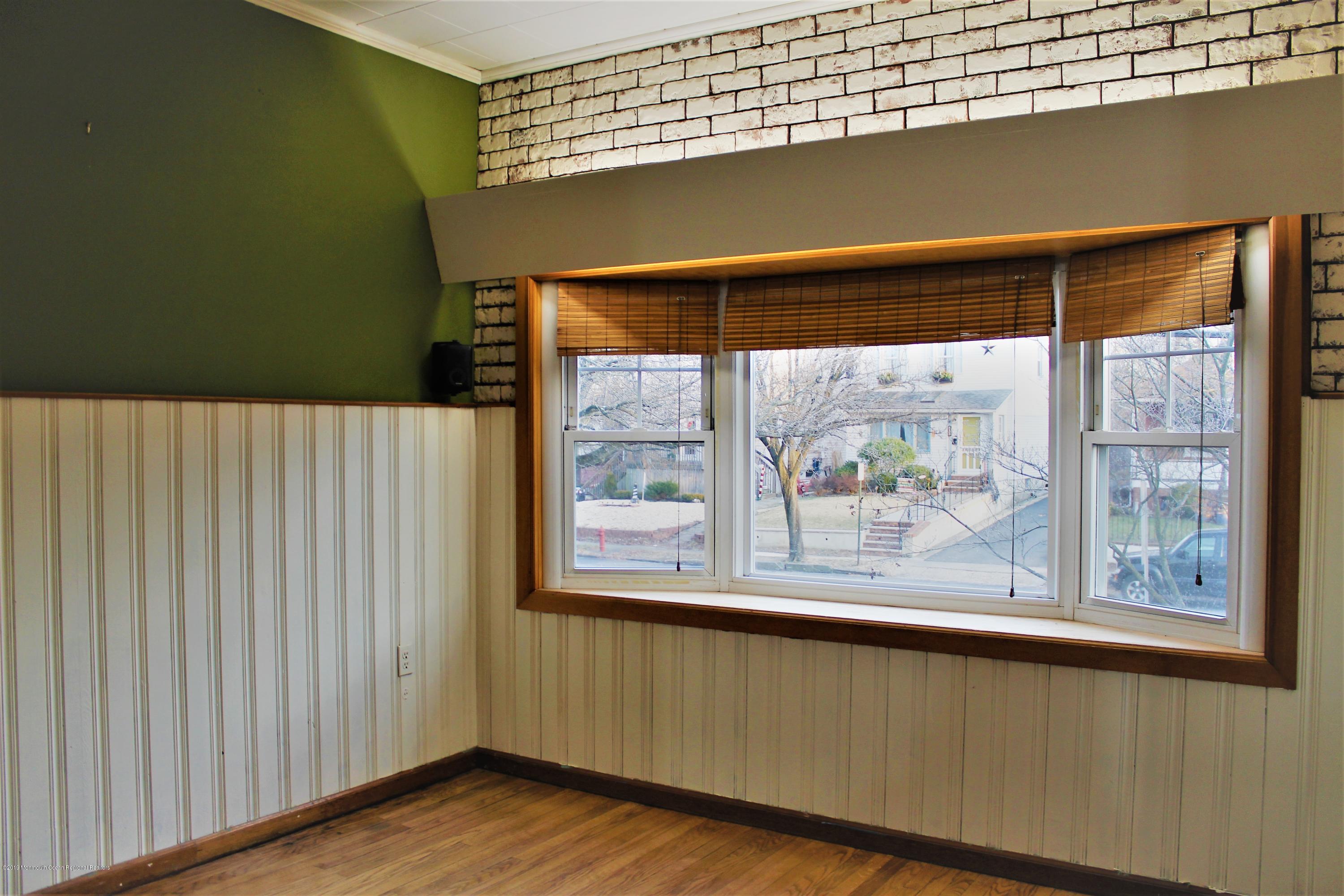 221 Maple Place Keyport, NJ 07735 - Photo 8 of 21 6