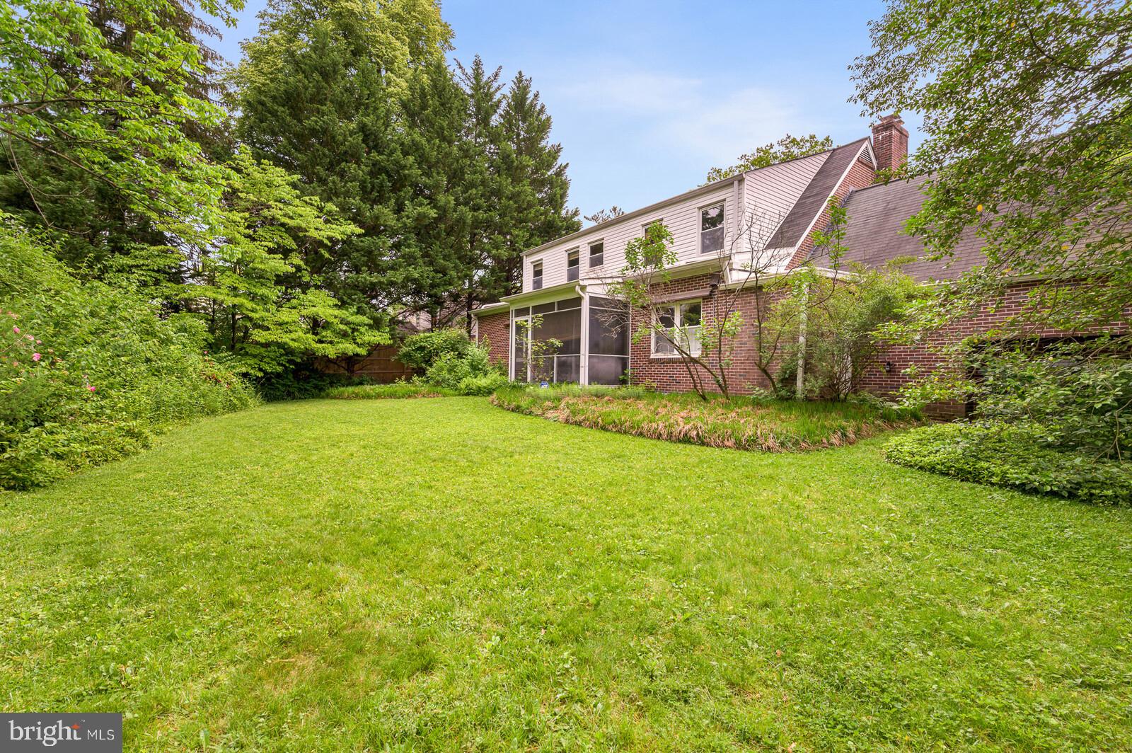 224 Beverly Road Newark, DE 19711 - Photo 2 of 20 Stunning Location in Old Newark