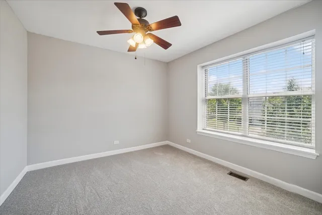 $439,900 | 14 Buchanan Lane, Streamwood, IL 60107