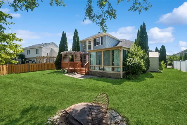 $439,900 | 14 Buchanan Lane, Streamwood, IL 60107