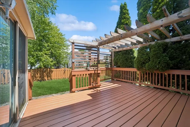 $439,900 | 14 Buchanan Lane, Streamwood, IL 60107