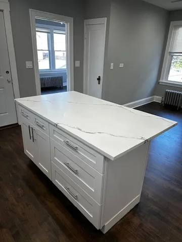 $2,400 | 3746 North Whipple Street, Unit 2, Chicago, IL 60618