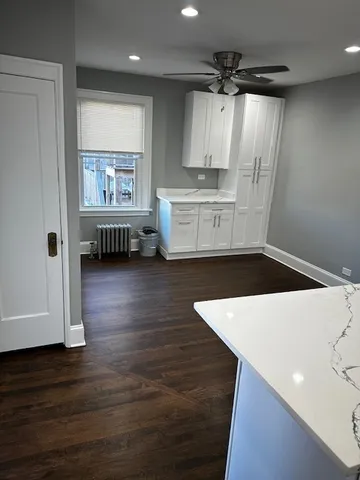 $2,400 | 3746 North Whipple Street, Unit 2, Chicago, IL 60618