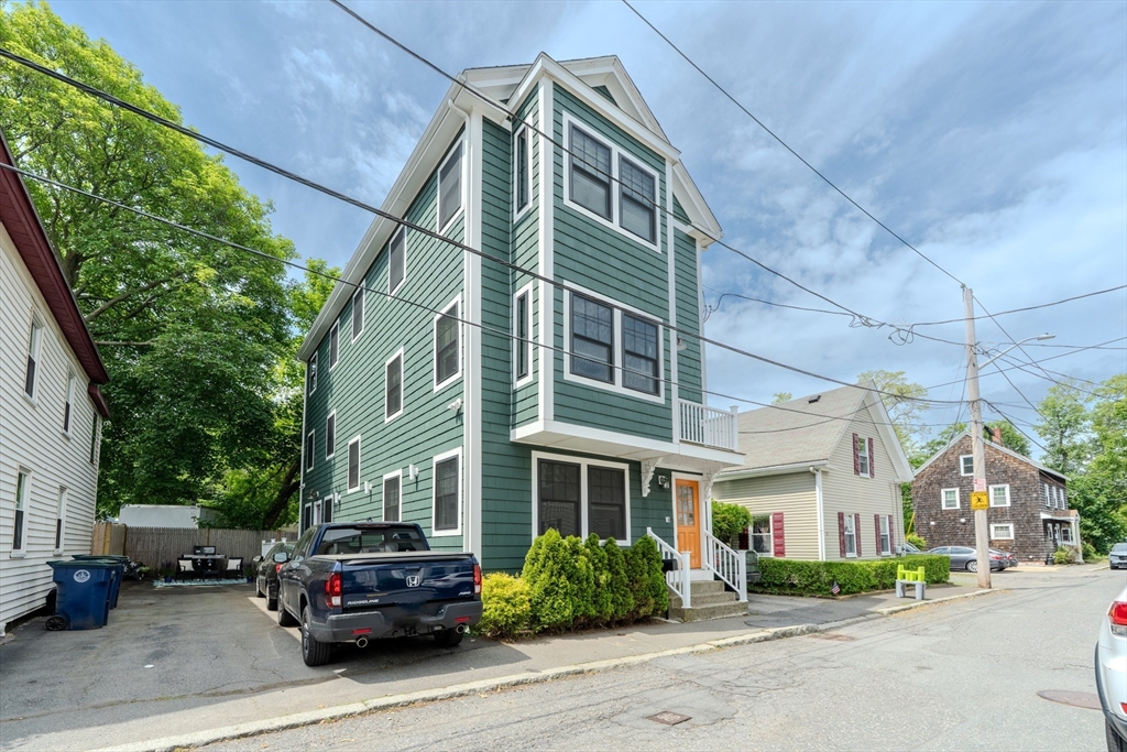 11 Rice Street, Unit 1 Salem, MA 01970 - Photo 3 of 28 Gallery Image 3