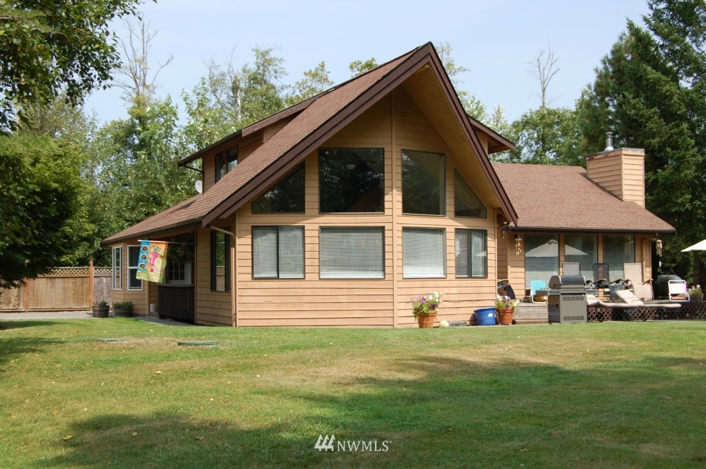 4972 Hackett Road Bellingham, WA 98226 - Photo 1 of 15