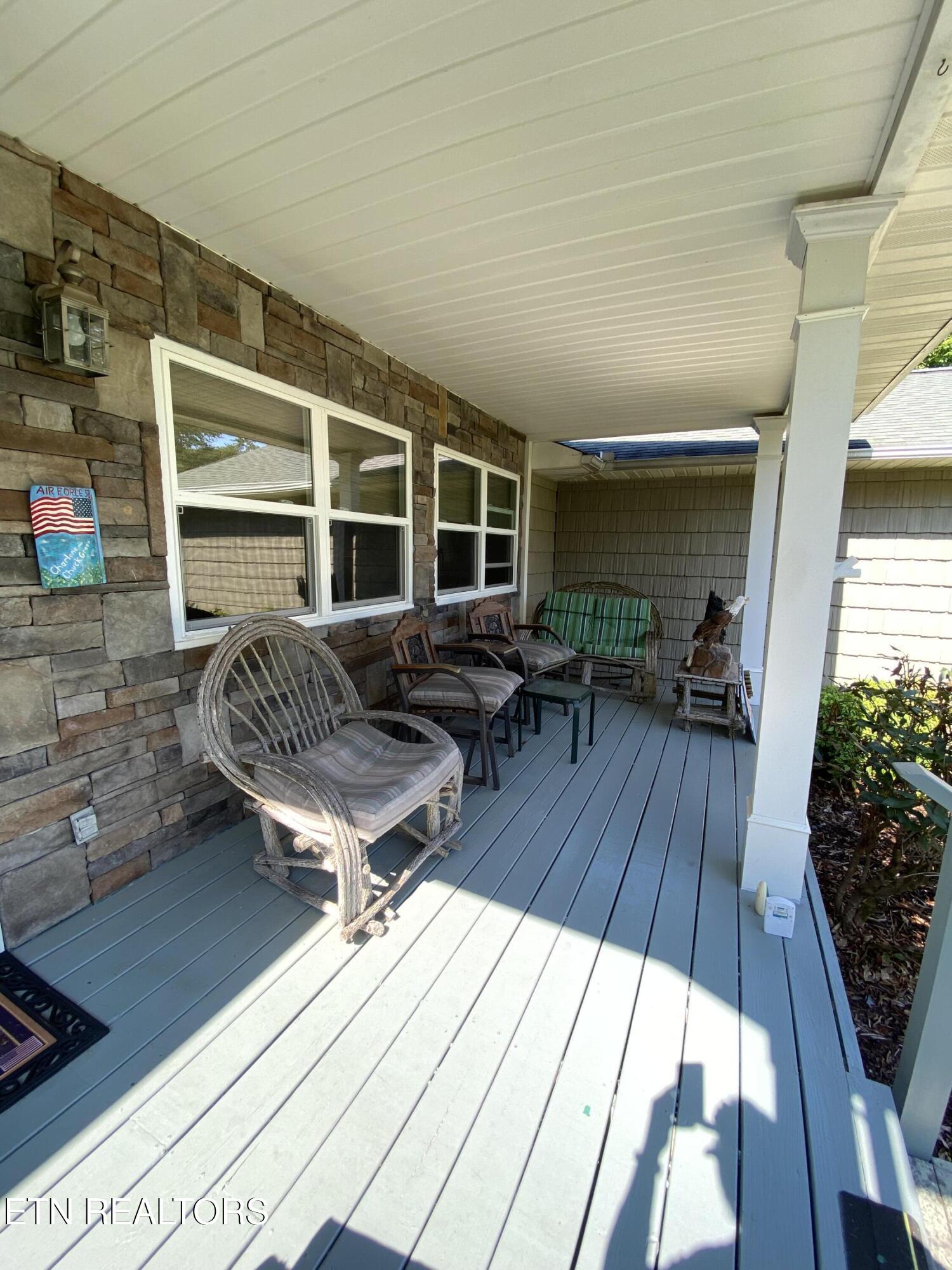 886 Pin Hook Road Spring City, TN 37381 - Photo 2 of 30 Front Covered Porch