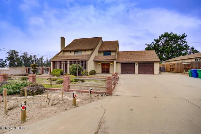 $649,000 | 121 Harsin Lane, Santa Maria, CA 93455