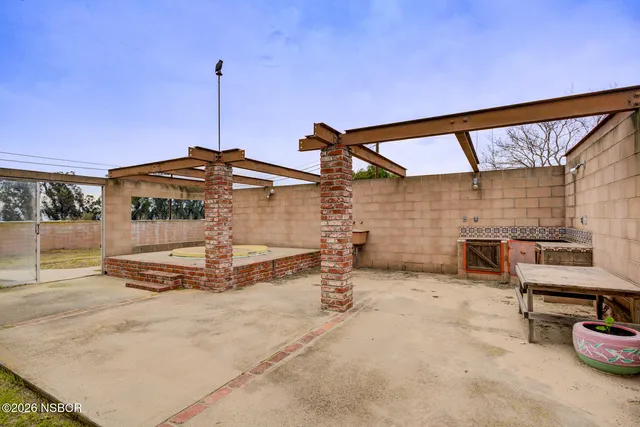 $649,000 | 121 Harsin Lane, Santa Maria, CA 93455