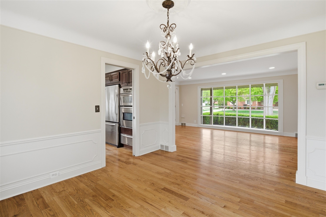 653 Perrien Place Grosse Pointe, MI 48236 - Photo 18 of 54