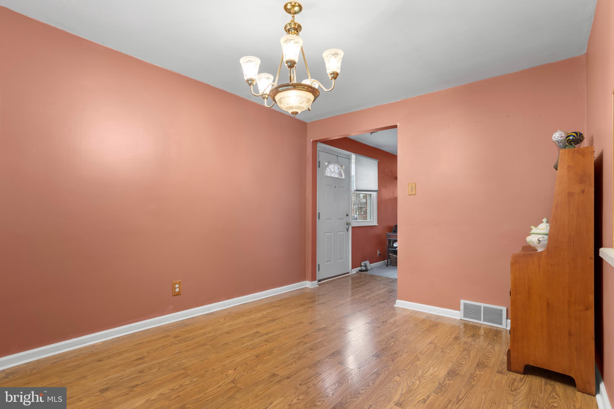 1320 Parklane Road Swarthmore, PA 19081 - Photo 7 of 23