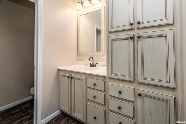 $274,900 | 5673 Arctic Fox Drive, Carterville, IL 62918